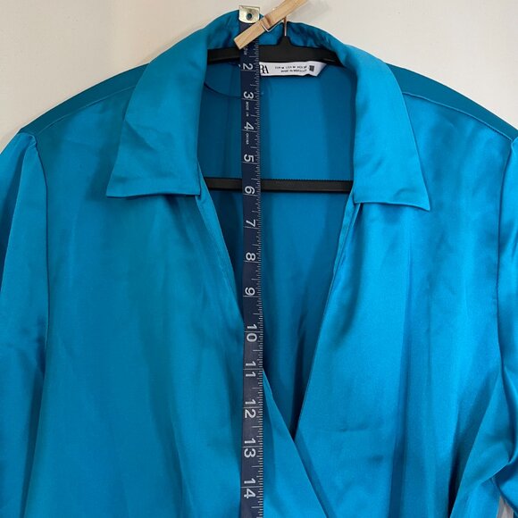 Zara M Blue Silk Wrap Dress – Classic & Comfortable, Sleeves Missing Buttons - Picture 9 of 15